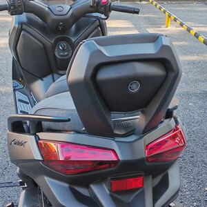  XMAX 300 SİSİBAR 2023 (SRC)
